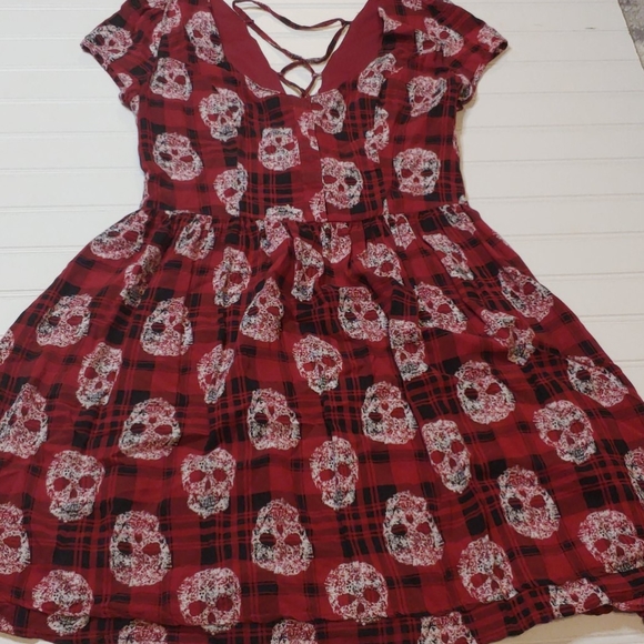 Plaid Skull dress - Picture 1 of 4